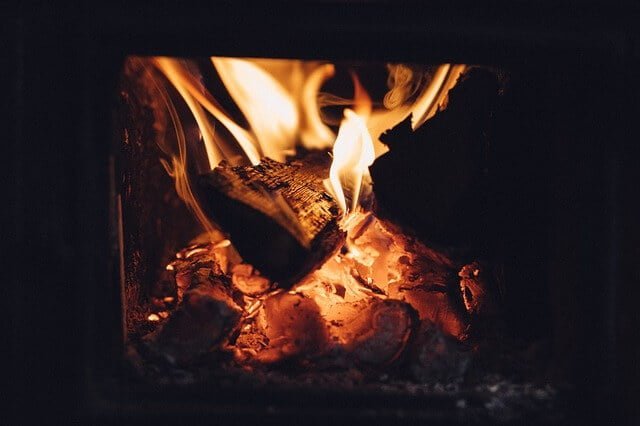 how hot does a wood stove get