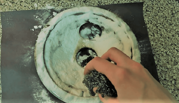 how to clean stove drip pans 1