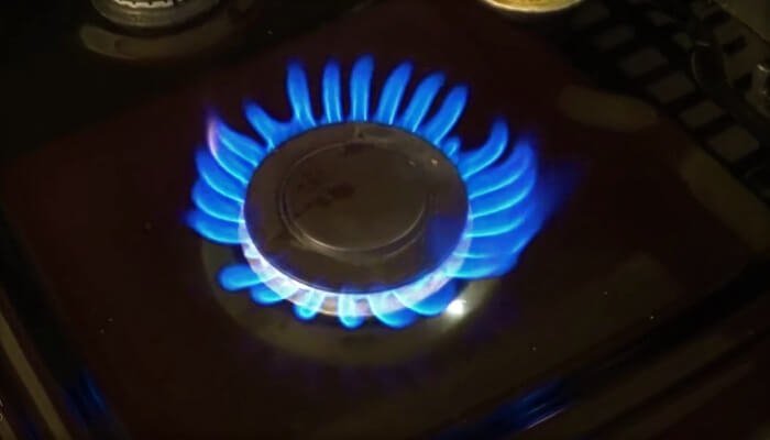 Adjust the Gas Stove Flame