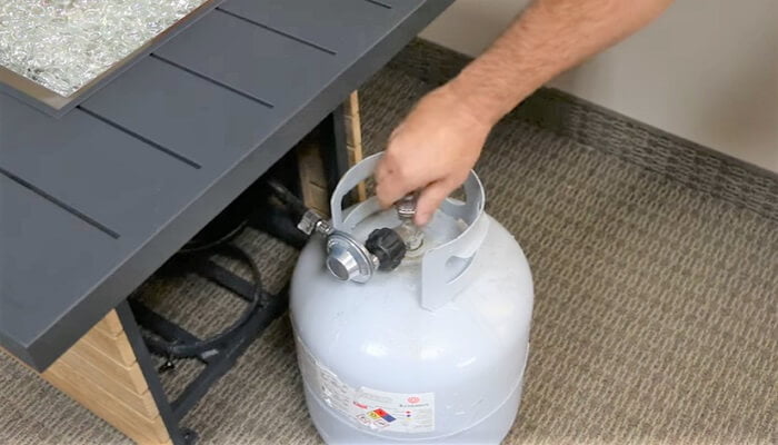 propane fire pit won't stay lit