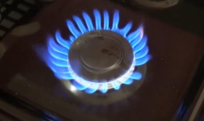 What To Do If Gas Stove Left On Without Flame?