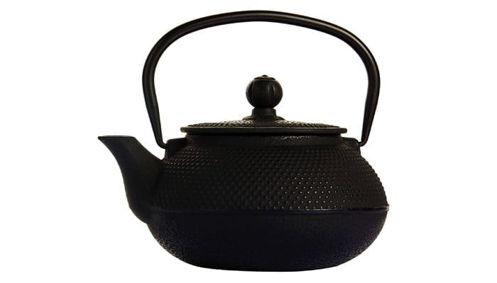 can a cast iron teapots go on the stove