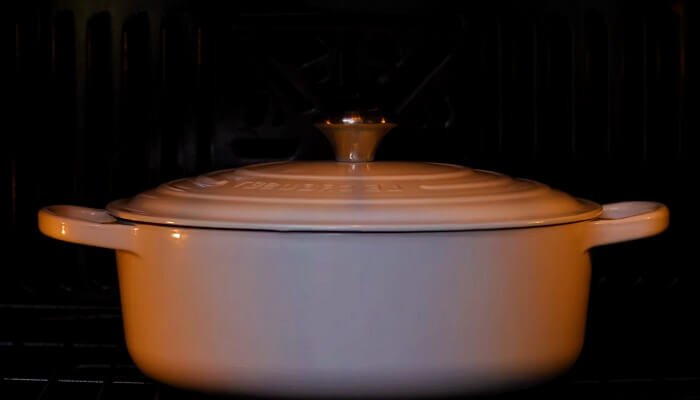 can you use a dutch oven on a stovetop