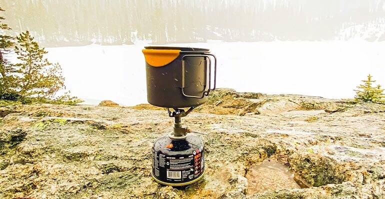 what is the difference between a jetboil flash and minimo stove