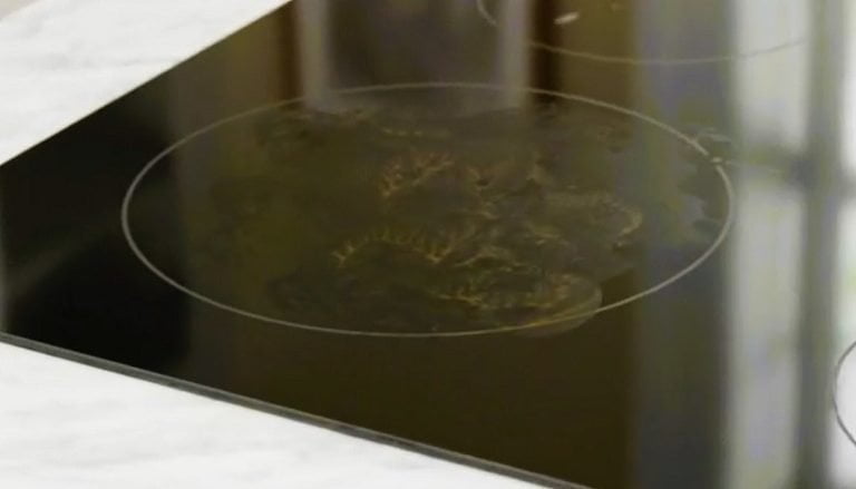 clean ceramic glass cooktop