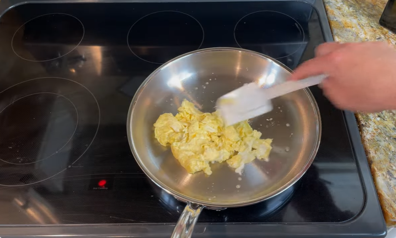 Best Pan for Scrambled Eggs