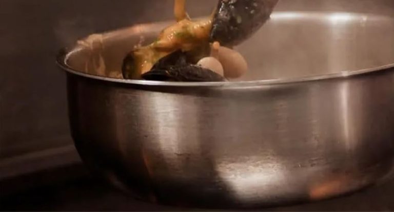 saute pan vs saucier