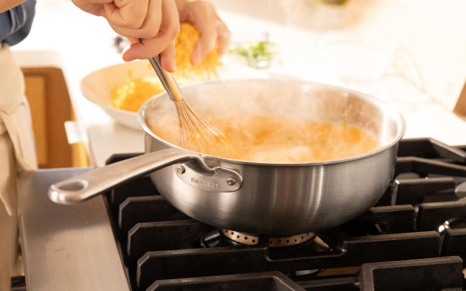 what is a saucier pan used for